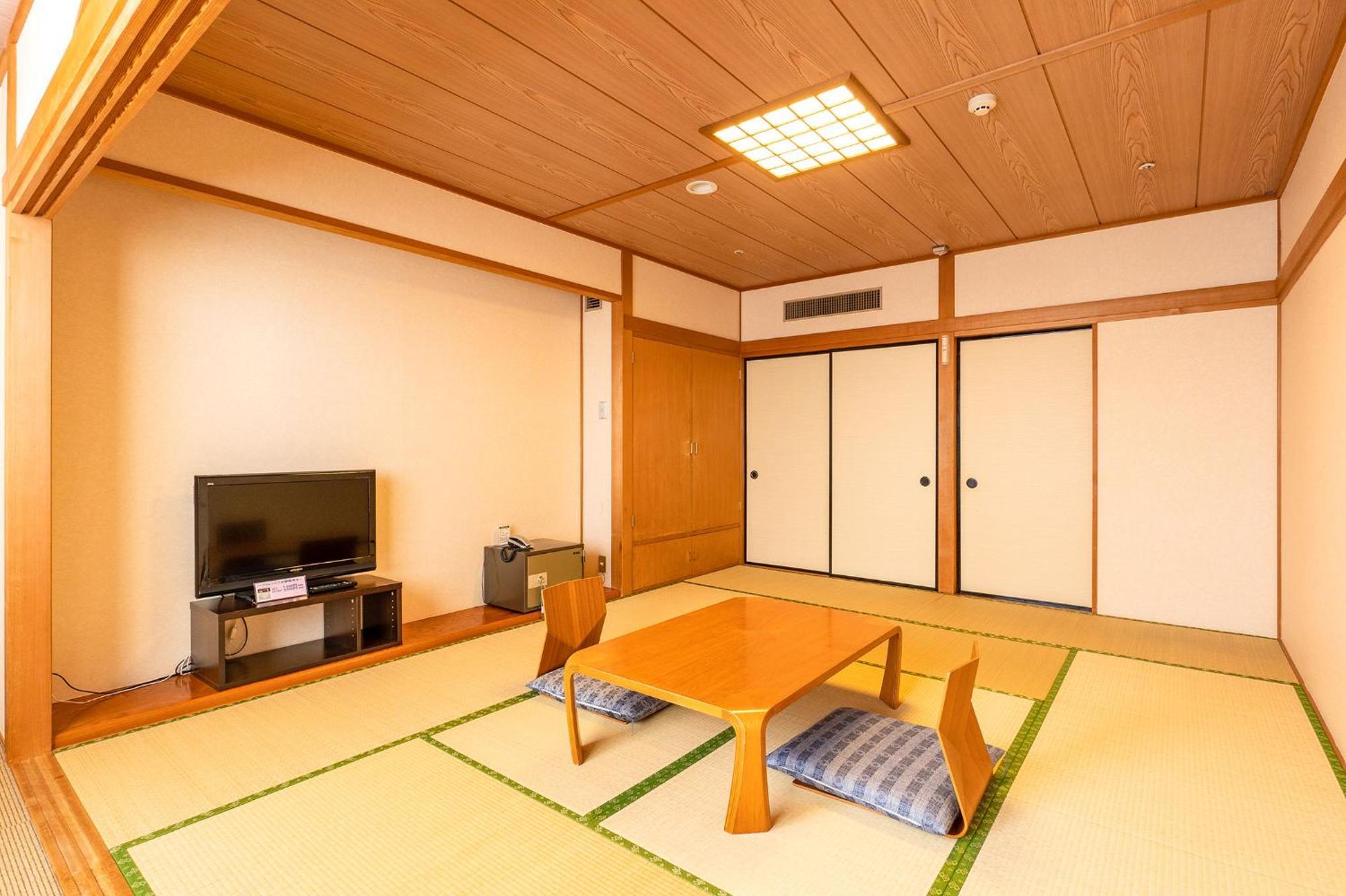 Ooedo Onsen Monogatari Aizu Hotel Bagian luar foto