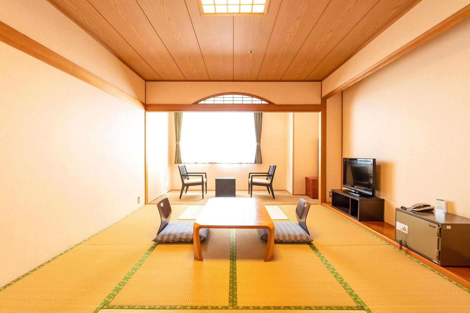 Ooedo Onsen Monogatari Aizu Hotel Bagian luar foto