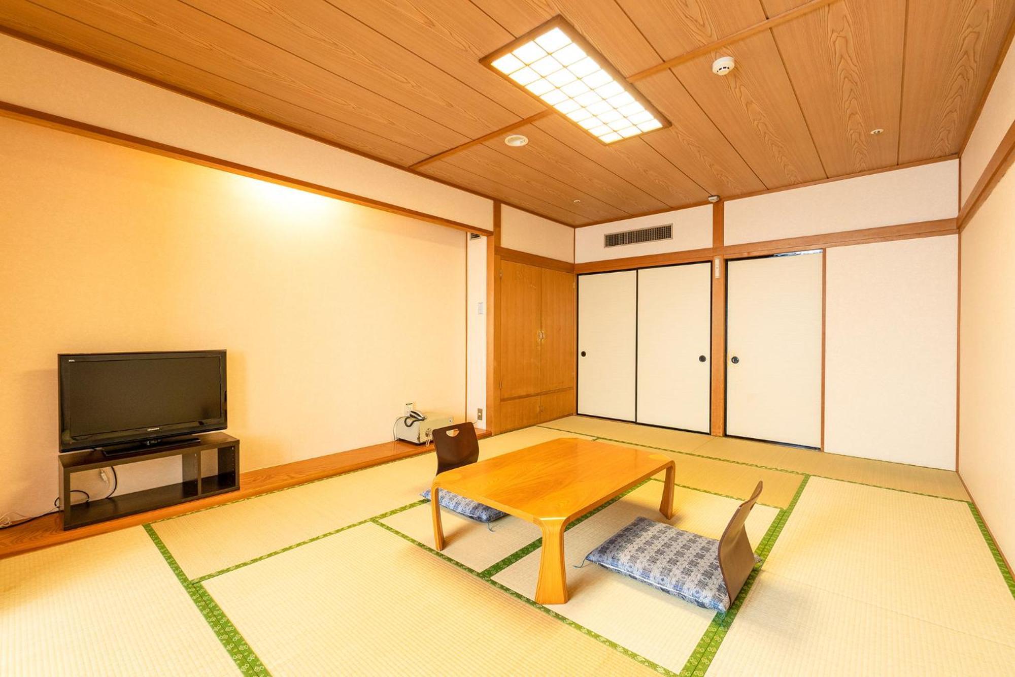 Ooedo Onsen Monogatari Aizu Hotel Bagian luar foto
